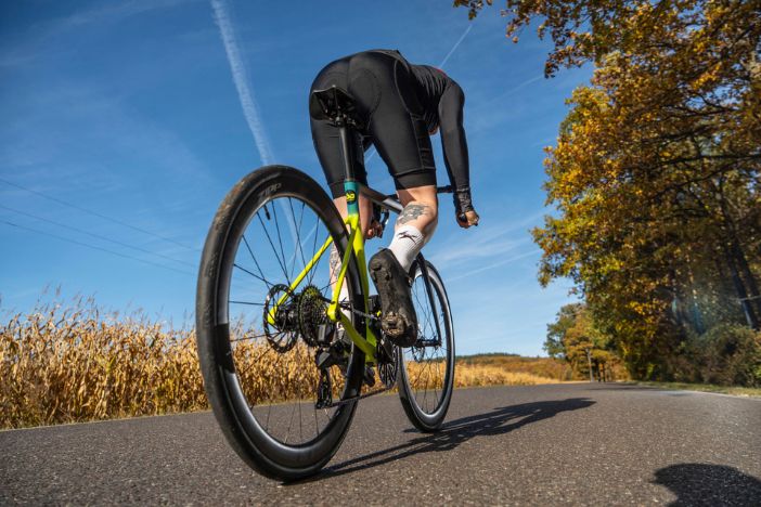 Alto CF carbon road bike