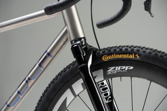Titanium gravel bike for harsh conditions – Brisa TI ADHD