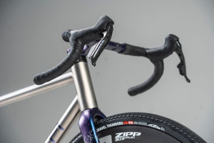 Brisa TI titanium gravel bike